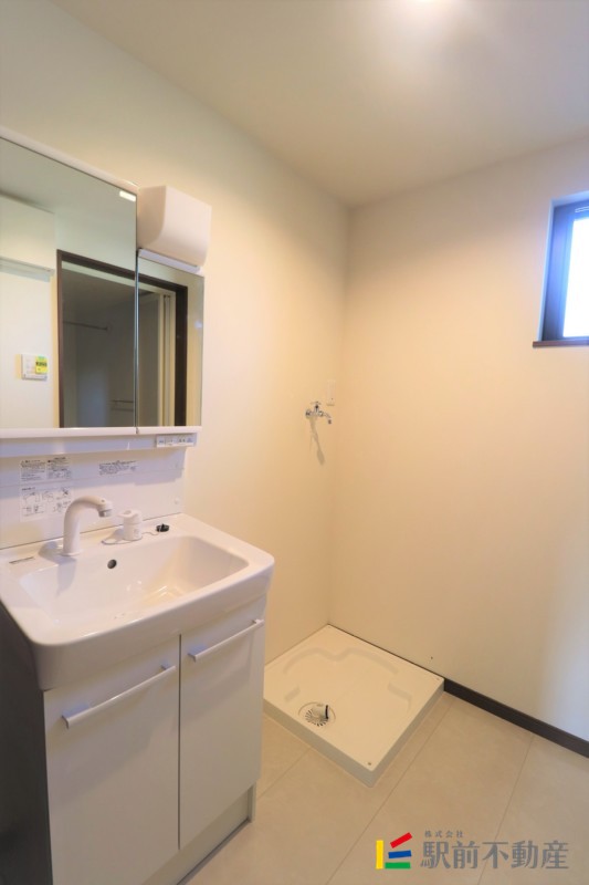 洗面設備　１０１号室の写真です