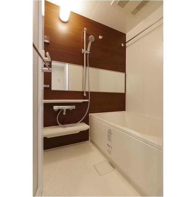 バス・シャワールーム　※同タイプ写真転用