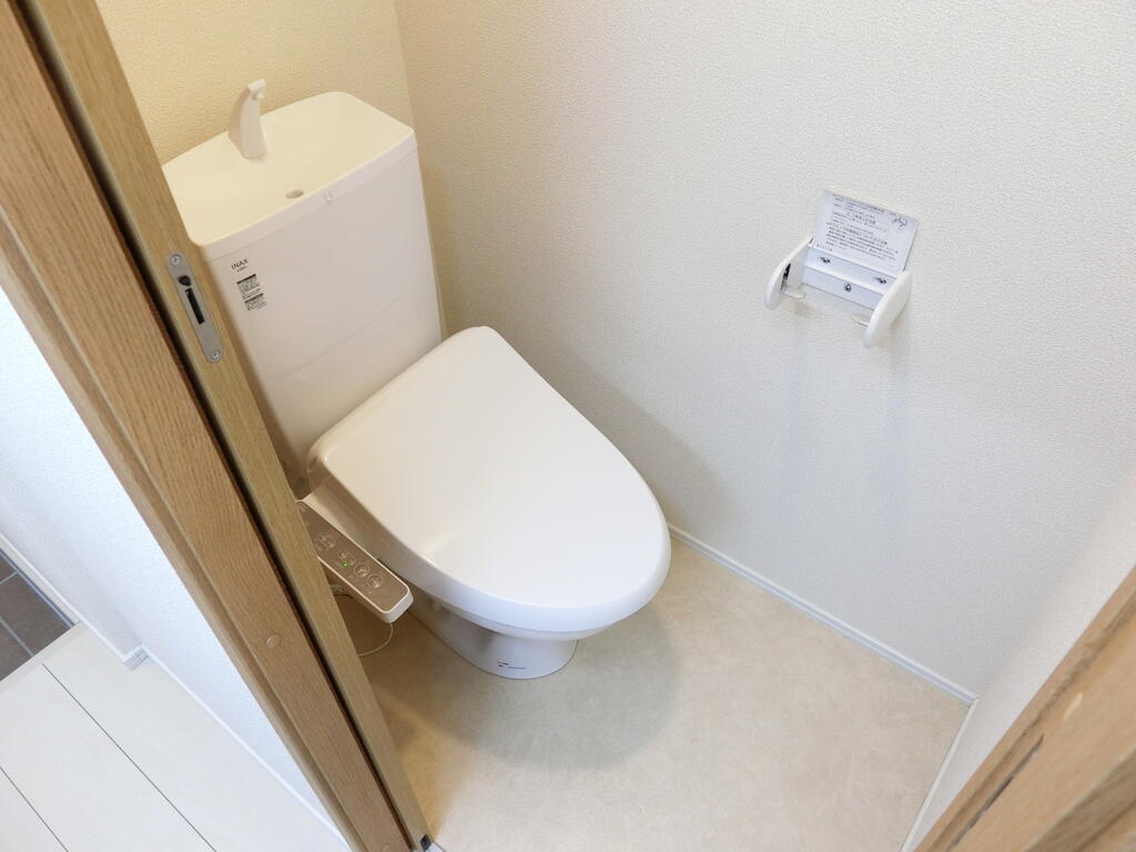 トイレ　※内観写真・動画・パノラマは同物件別部屋(同タイプ間取り)の