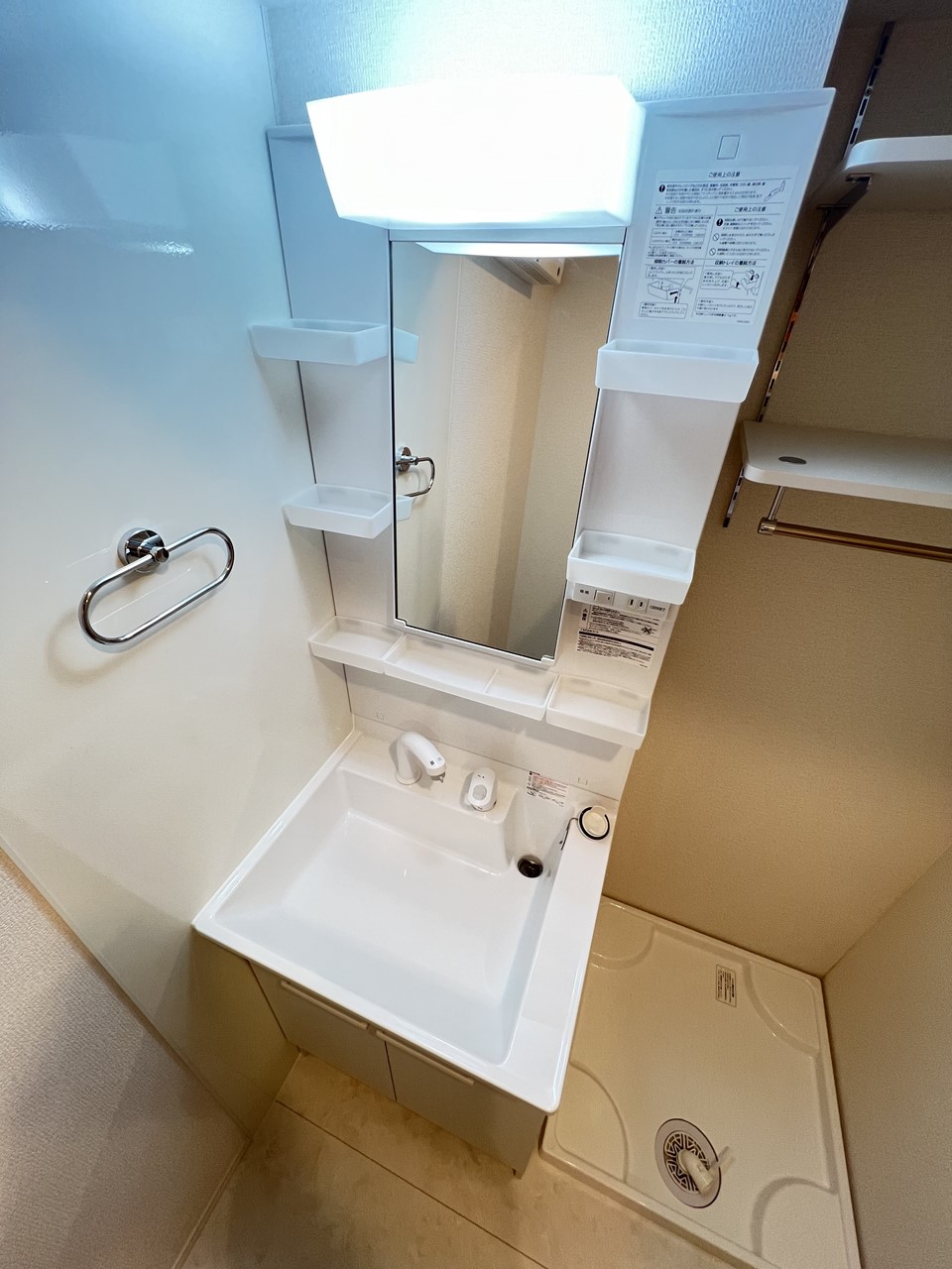 洗面設備　同施工物件内装写真