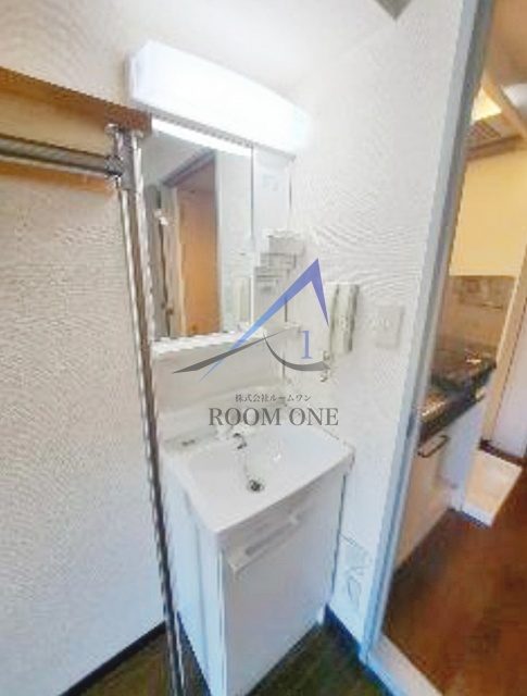 洗面設備　洗面台です。