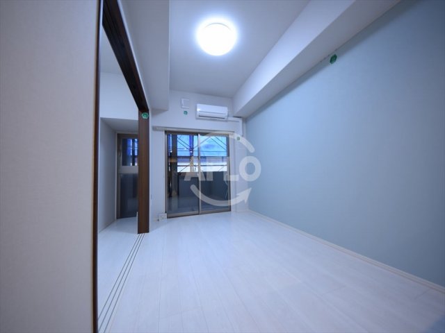 居室・リビング　ドミツィール 福　リビング