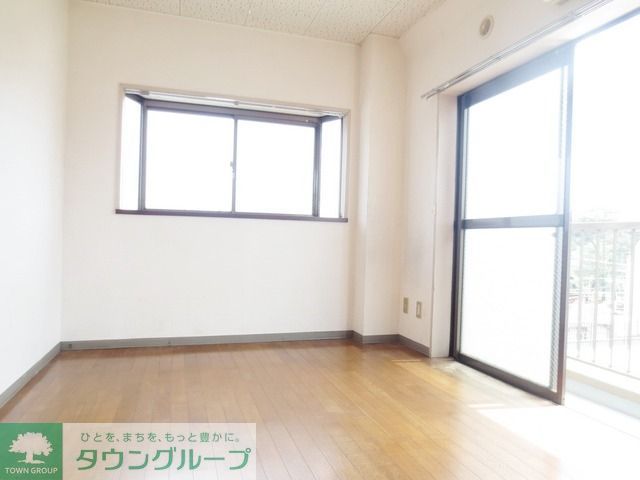 居室・リビング　★明るい居室★