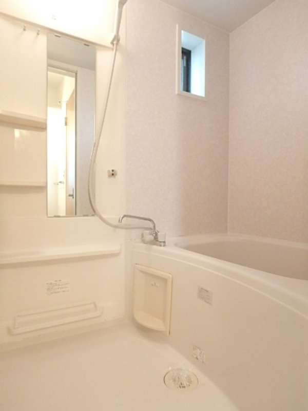 バス・シャワールーム　図面と現状に相違がある場合には現状を優先