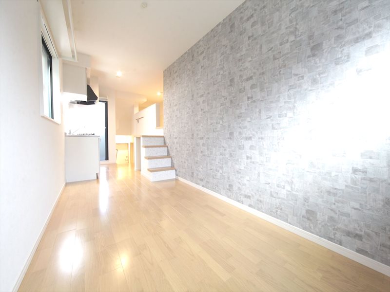 居室・リビング　洋室8.2帖　ロフト3.8帖　収納として使用もできます