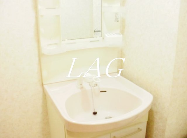 洗面設備　独立洗面台です。