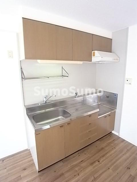 キッチン　コンパクトなキッチンで掃除もラクラク