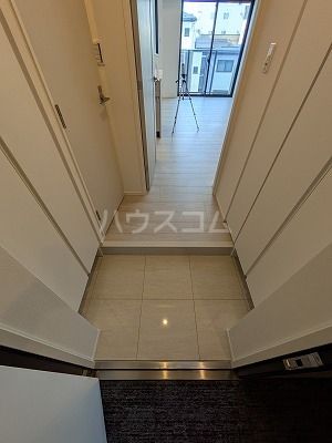 コンフォリア中葛西の玄関写真