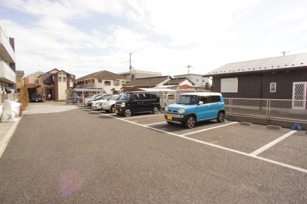 駐車場　敷地内駐車場あります☆※要確認