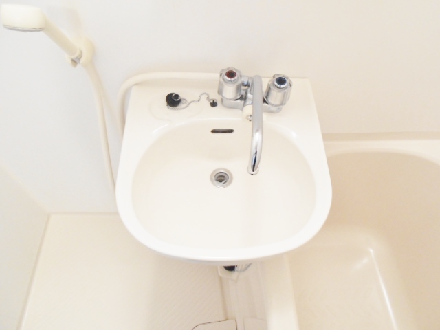 洗面設備　洗面台です