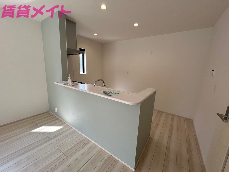 キッチン　同型参考写真