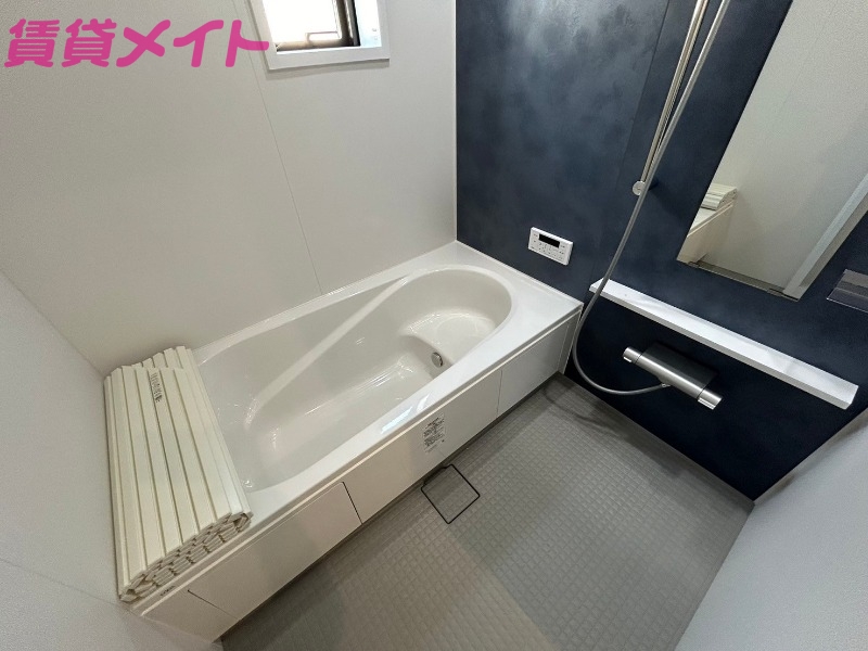 バス・シャワールーム　同型参考写真