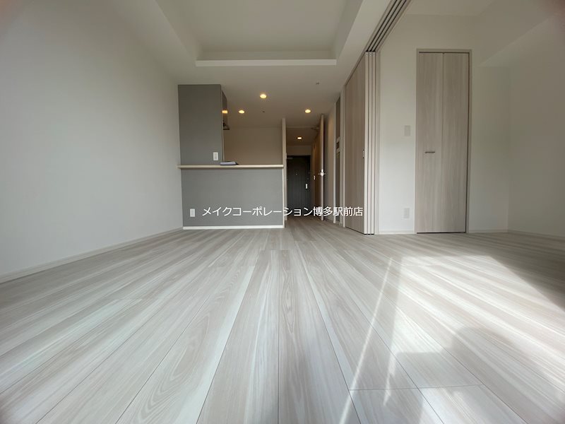 居室・リビング　※室内写真は棟内別部屋です