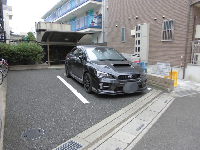 駐車場　駐車場