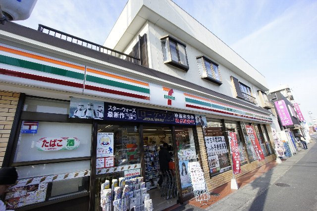 コンビニ　セブンイレブン 市川本塩店（コンビニ）まで242m