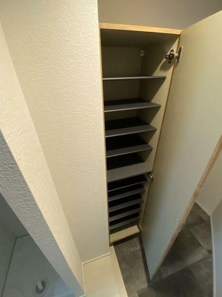 玄関　シューズボックス