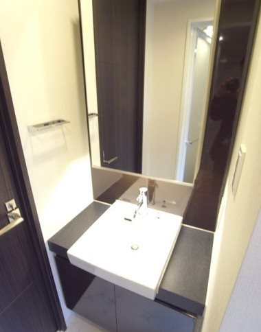 洗面設備　※別部屋の参考写真です。