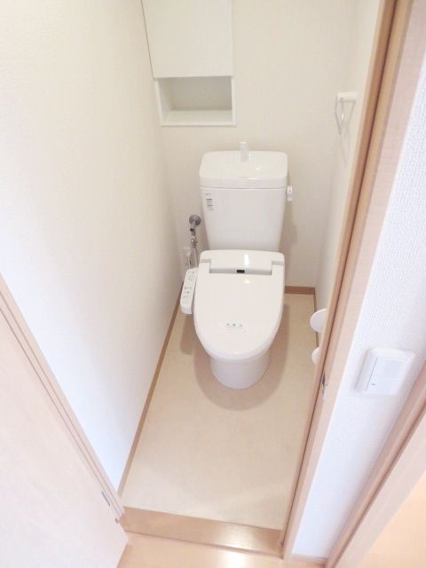 トイレ　★お部屋探しは株式会社タウンハウジング東京まで★