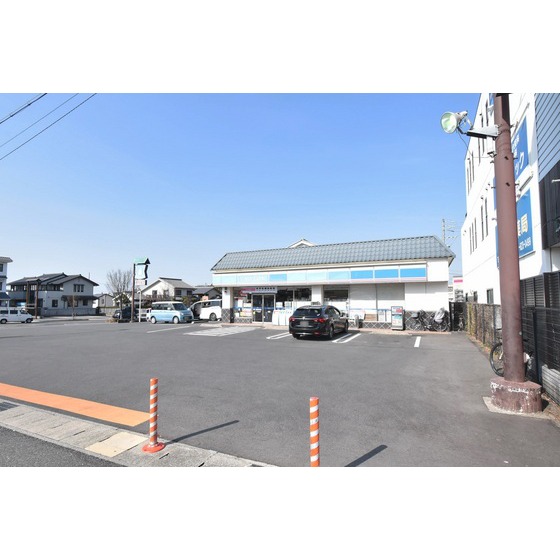 コンビニ　ローソン緑区有松町店（コンビニ）まで660m