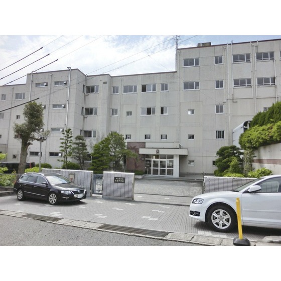 中学校　東陵中学校（中学校）まで530m