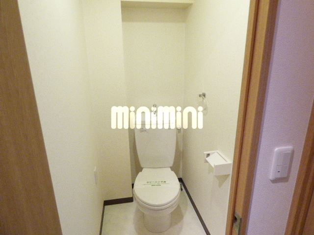 トイレ　清潔感のあふれるレストルーム