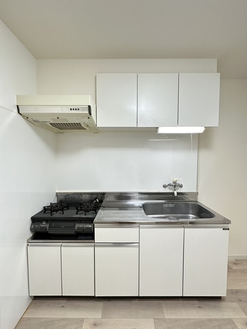 キッチン　別部屋参考写真です