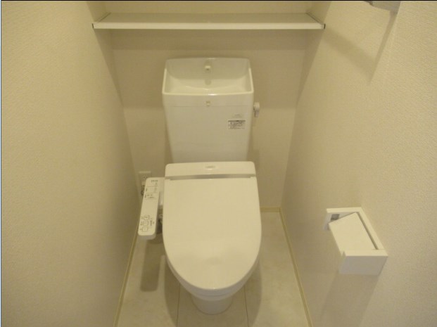 トイレ　落ち着いたトイレです