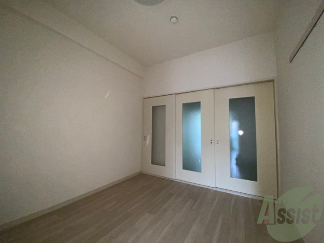 その他部屋・スペース　５．５帖の洋室のお部屋もあります。寝室にもよさそうですね。