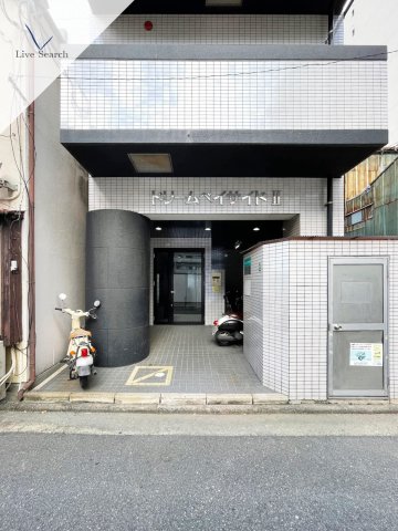 エントランス　建物の内部です