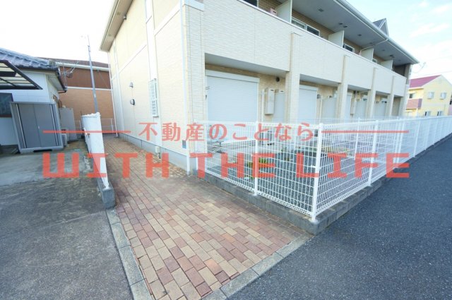 エントランス　ゆとりのあるエントランスです