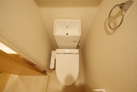 トイレ　別部屋参照