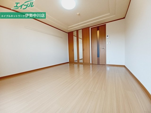 居室・リビング　反転タイプ参考写真