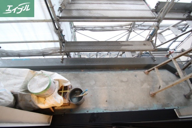 バルコニー　建築中