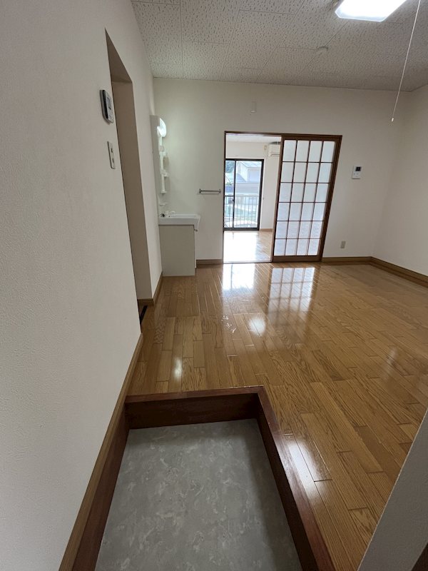 玄関　同間取別部屋