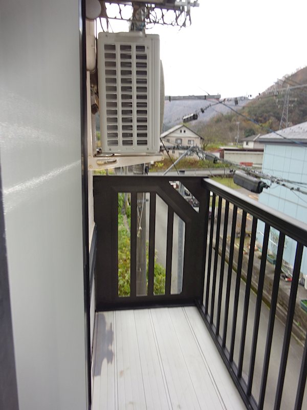 バルコニー　同間取別部屋