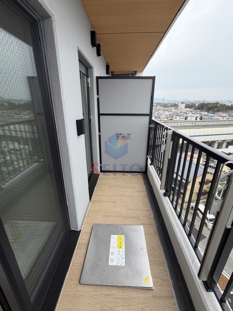 バルコニー　別階の参考写真になります