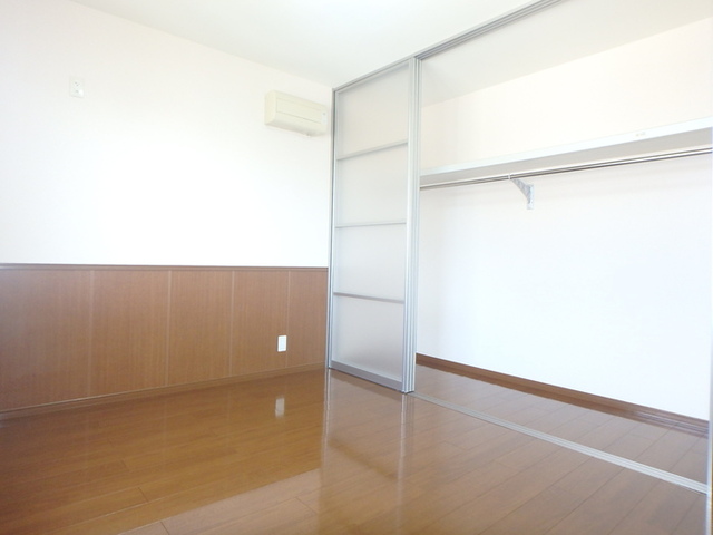 収納　クローゼット（洋室６．５帖）