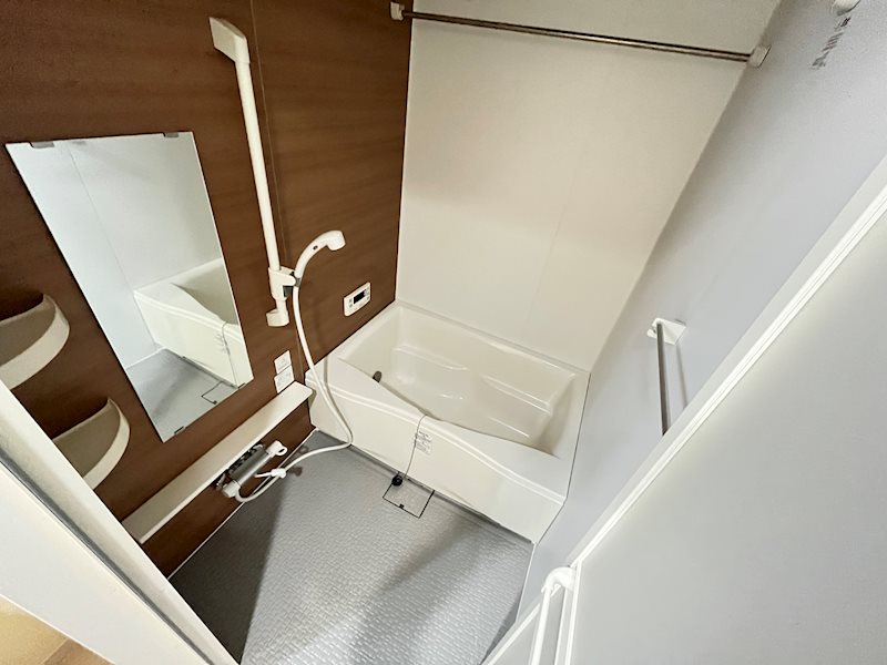 バス・シャワールーム　別号室イメージ