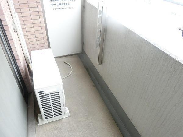 バルコニー　採光良好！