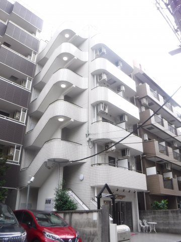 建物外観　新丸子駅徒歩2分♪