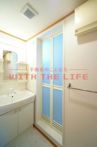 洗面設備　忙しい朝には欠かせない洗面所です