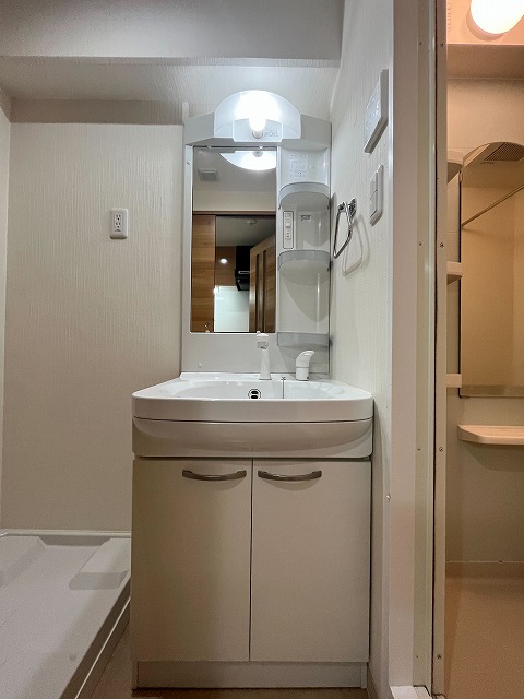 洗面設備　同物件別号室のものです。