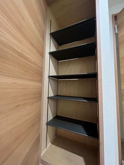 収納　同物件別号室のものです。