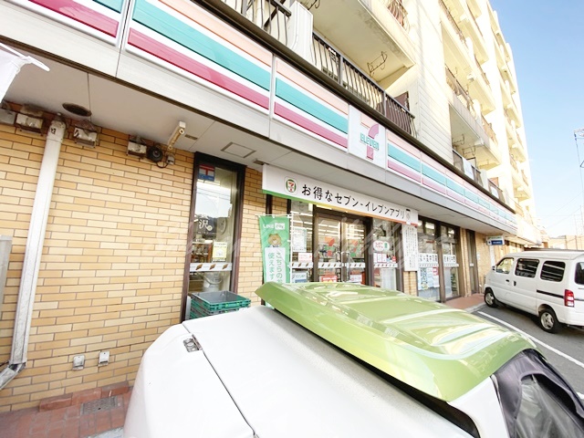 コンビニ　セブンイレブン 逗子駅前店（コンビニ）まで637m