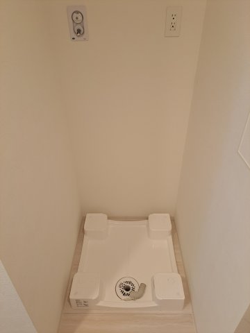 その他　室内洗濯機置場です