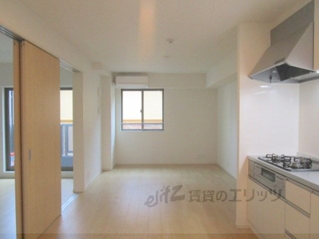 居室・リビング　リビング