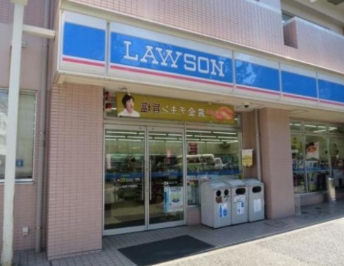 コンビニ　ローソン月島駅前店（コンビニ）まで323m