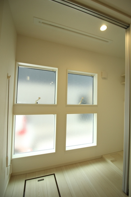 その他部屋・スペース　サンルーム付き