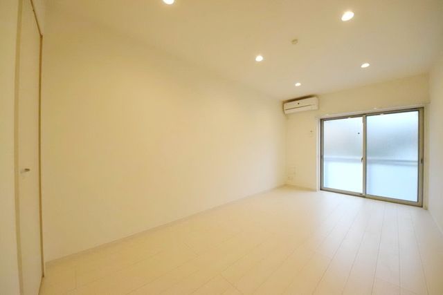 居室・リビング　☆お部屋は8.4帖☆