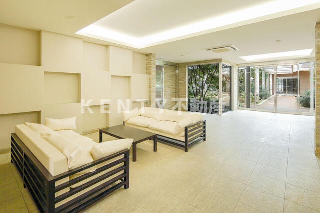 ロビー　建物の内部です